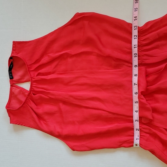 Zara Basic Slwwveless Ruffle Top - Picture 6 of 8